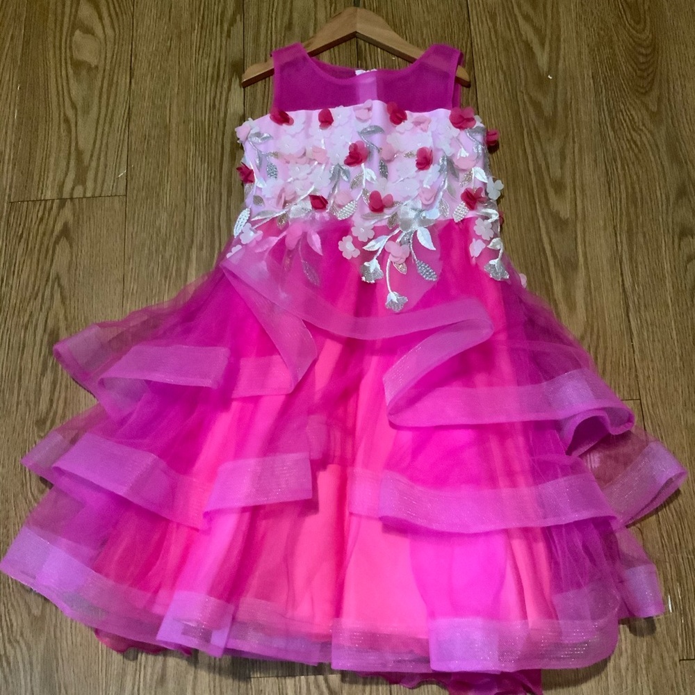 Pink Butterfly Brand: Pink Flower dress